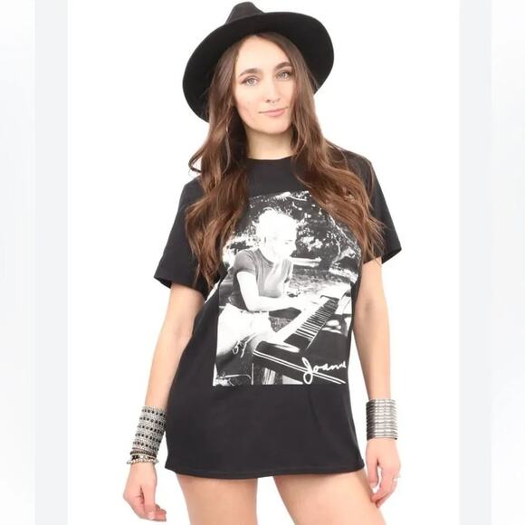 Lady Gaga Joanne World Tour T-shirt, Size Unisex Medium, Excellent Condition - Picture 2 of 6